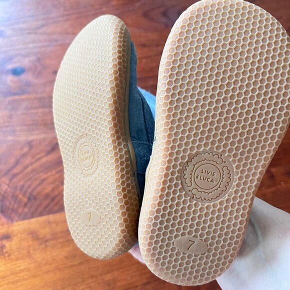 Livie & Luca Grey Suede Childrens Boots With‎ Rubber Soles Size 7 - Picture 5 of 7